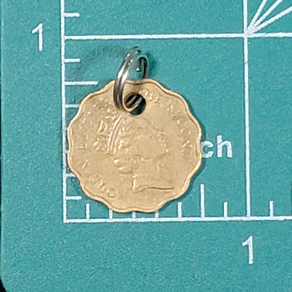 VTG 1988 Hong Kong 20 Cent Coin Pendant Charm Queen Elizabeth II Travel Upcycled - Picture 5 of 5